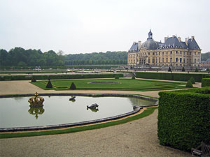 Enjoy the gardens of Vaux-le-Vicomte